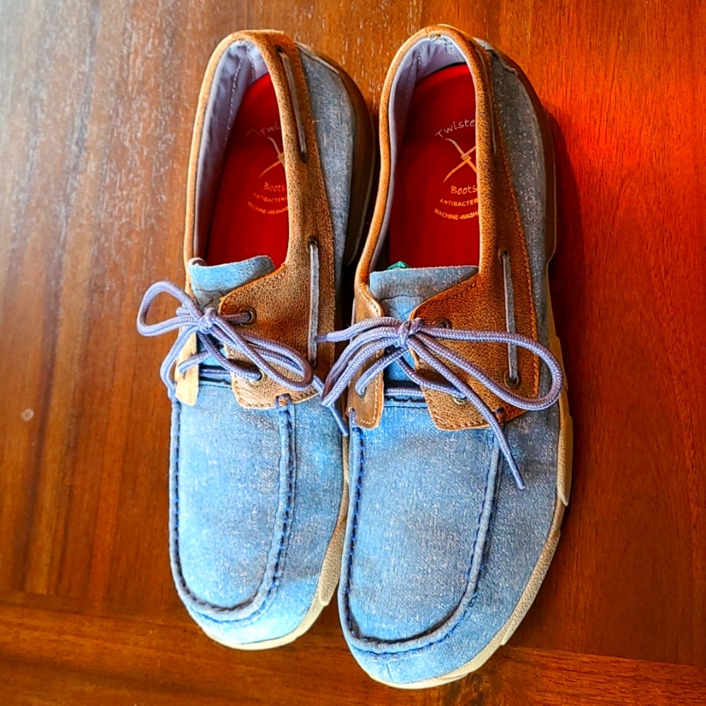 Twisted X Driving Moc